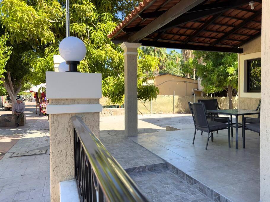 Encantador loft frente a plaza photo 4