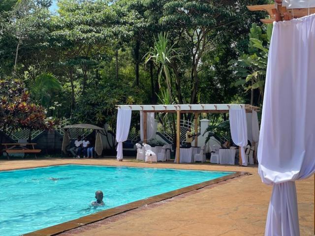 Jungle Green Resort, Kiutine