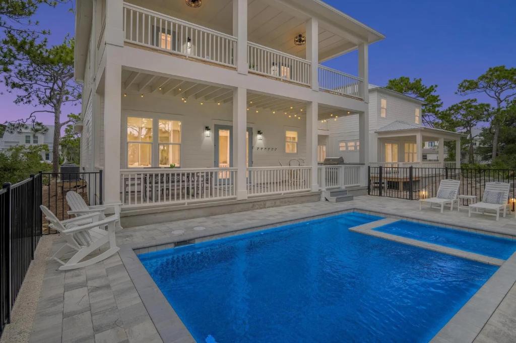 Emerald Isle image