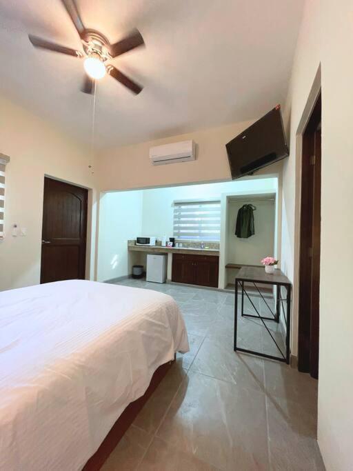 Loft cuatro. Frente a plaza. photo 3