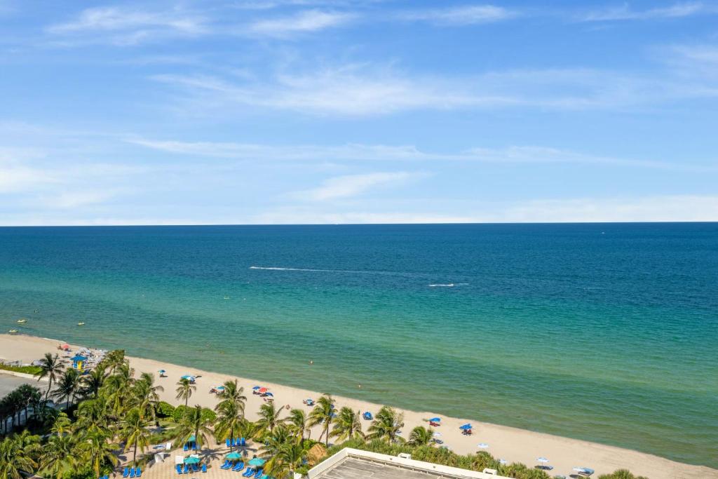 Tides in Hollywood Beach By My Miami Vacation photo 4