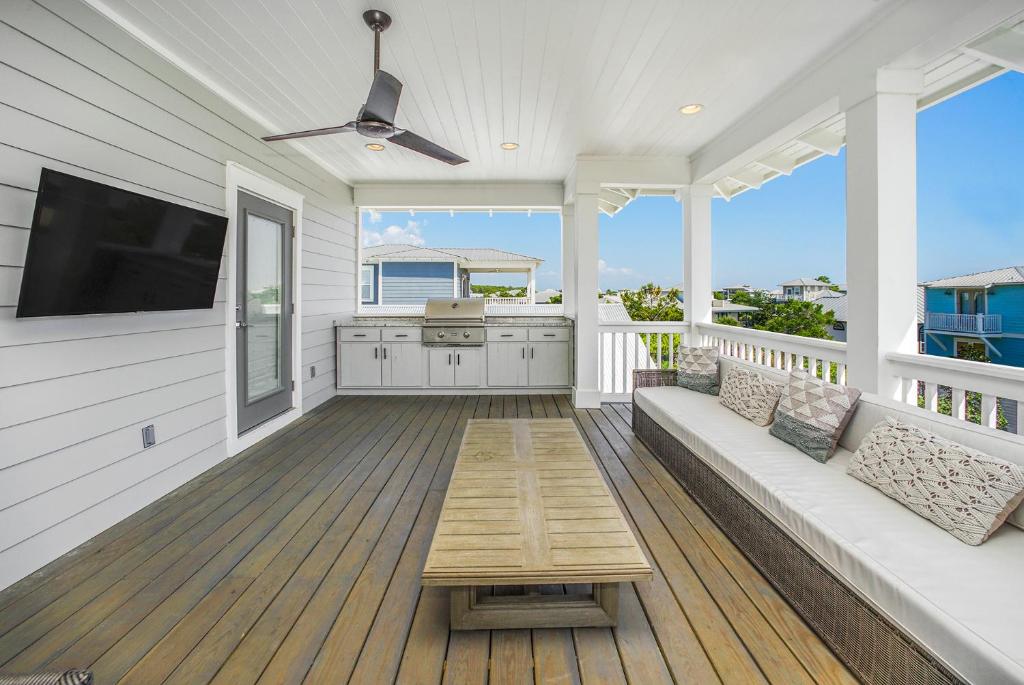 110 Surfer Lane image