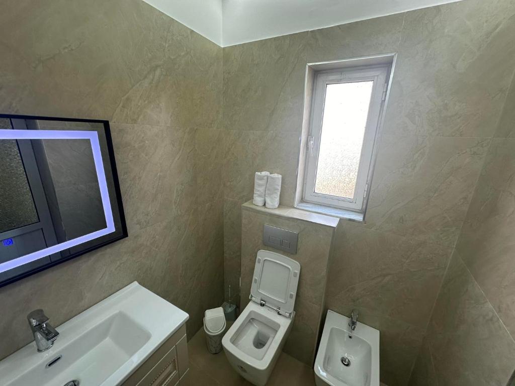 Algen Room's photo 3