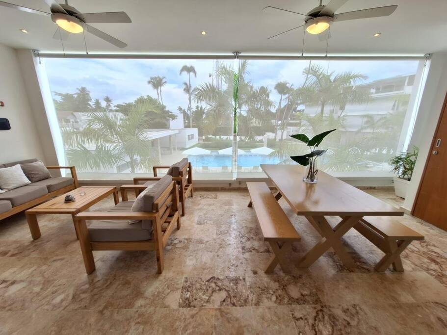 Seaside Getaway in Prime Location photo 2