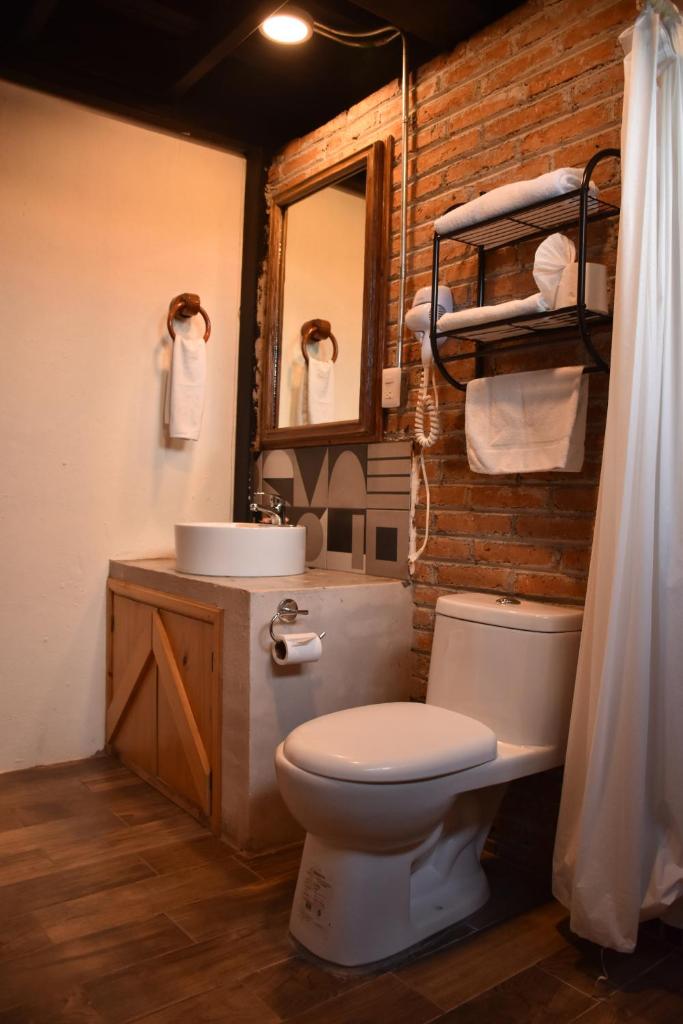 SERENA MORENA Room Type - Double or Twin Room