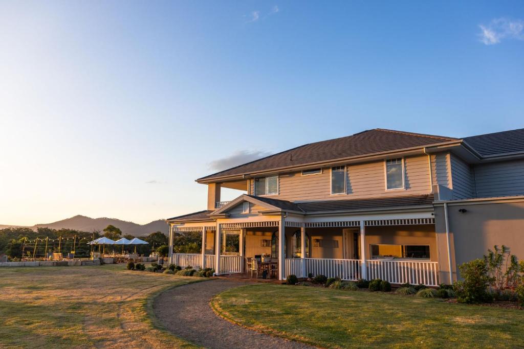 Saddle Ridge, Kangaroo Valley photo 3