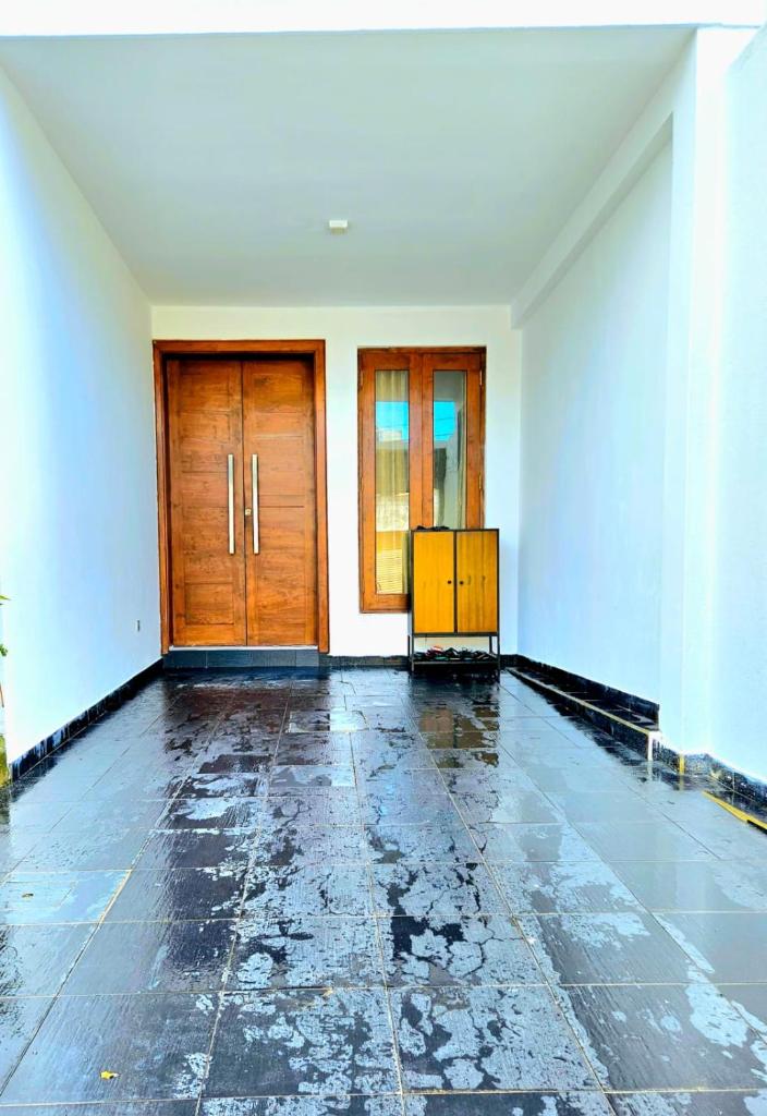 Villa 005 photo 1