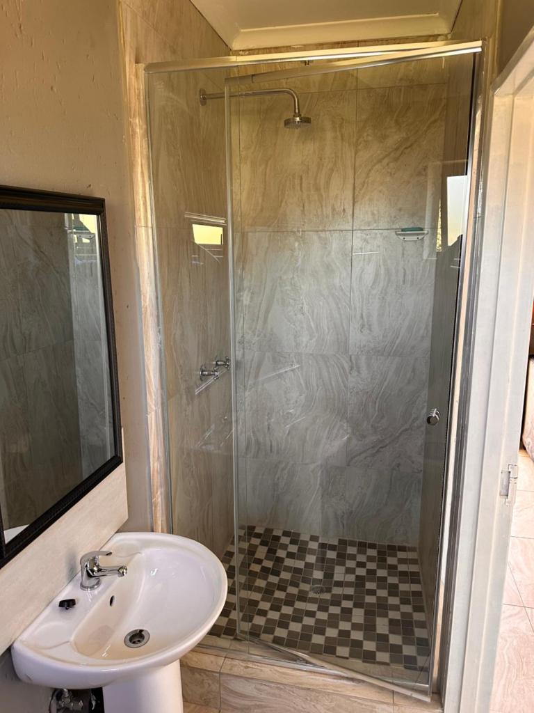 Platinum Guest lodge Germiston photo 2