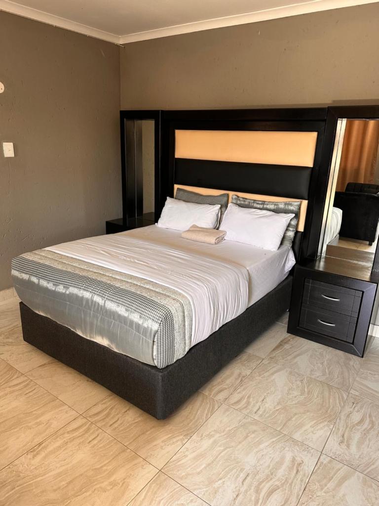 Platinum Guest lodge Germiston photo 3