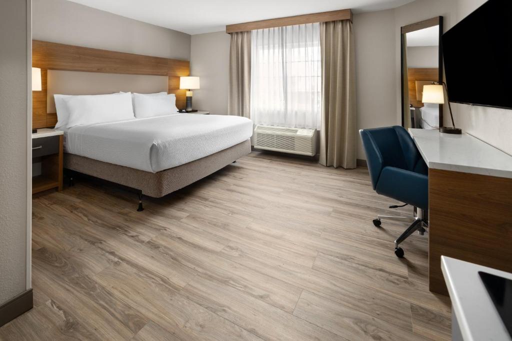 Candlewood Suites Richmond - South, an IHG Hotel