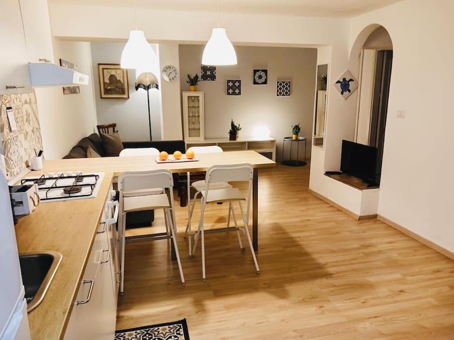 Holidays House Blu Appartamento Acitrezza photo 2