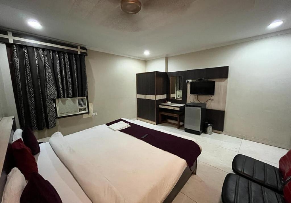 HOTEL ANAND photo 2