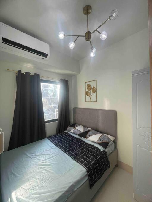 Mall of Asia Shore 3 near Airport Pasay Manila 1 Bedroom Wifi photo 2