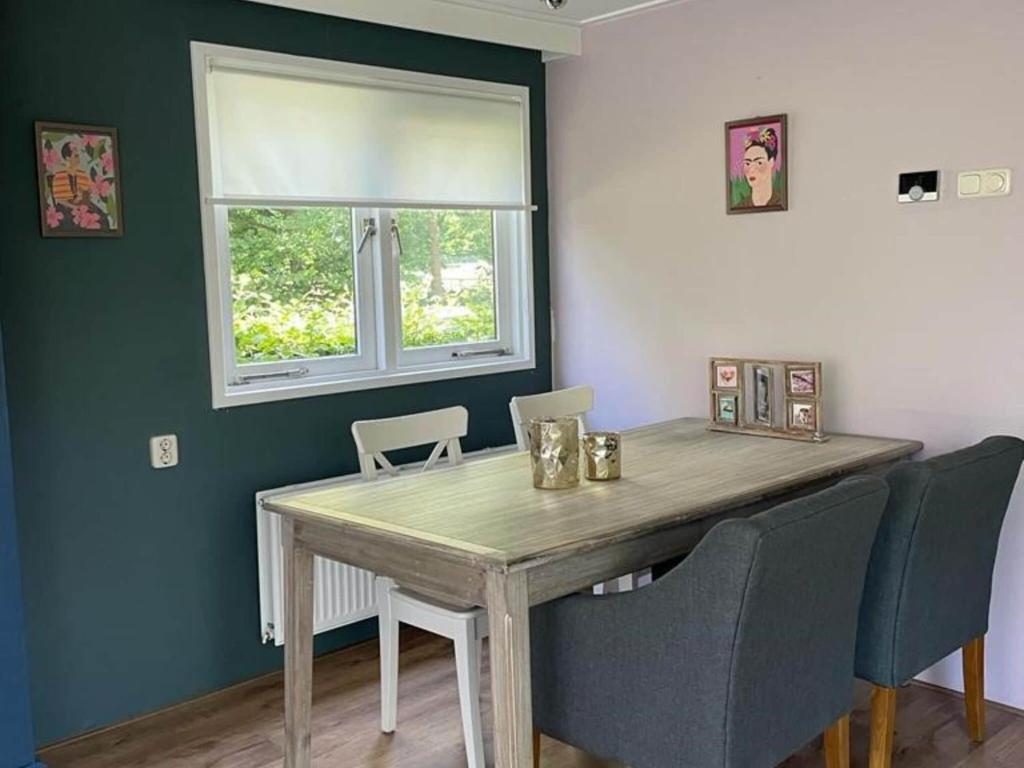 Spacious Chalet in Garderen with Fenced Garden photo 1