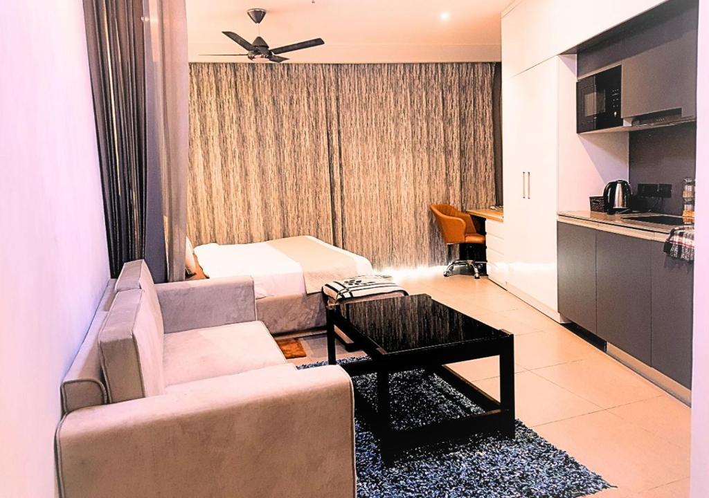 Luxury studio apartment Delhi NCR photo 3
