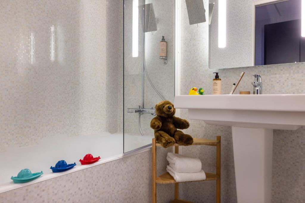 Best Western Plus Hotel Isidore - Tap to explore photos