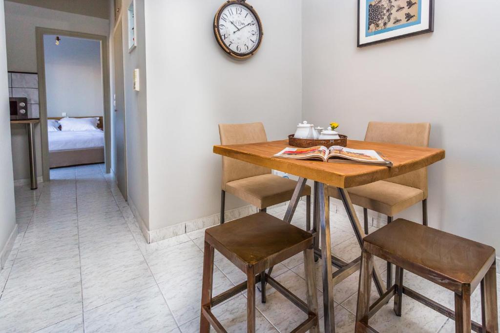 Апартаменты (Апартаменты в пентхаусе), Aris Athens Suites
