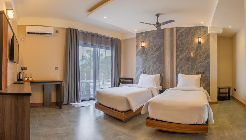 Extreme Dive Center & Hotel Rooms photo 1