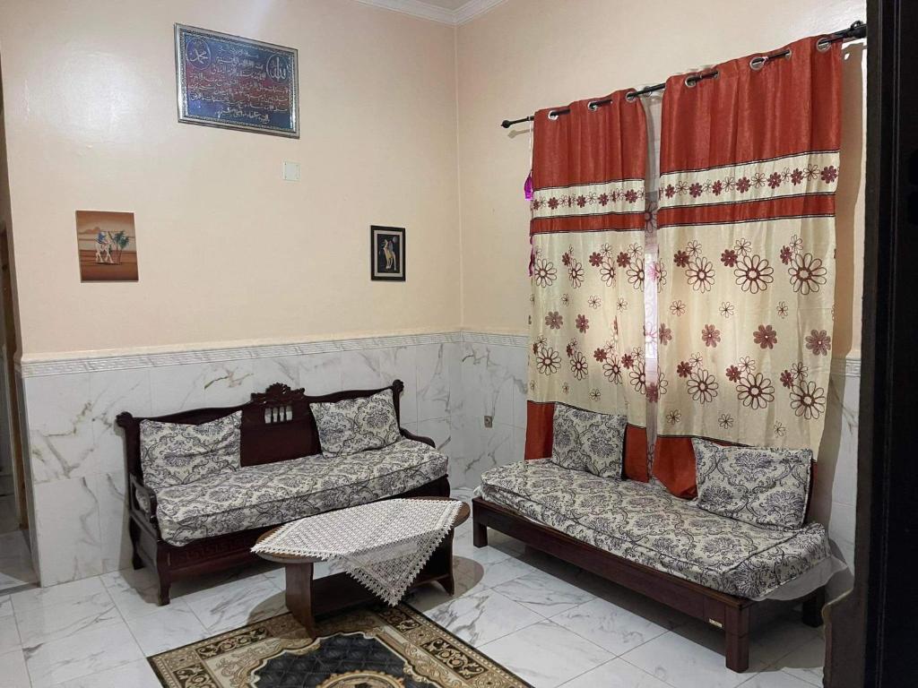 Two bedroom with garden photo 2
