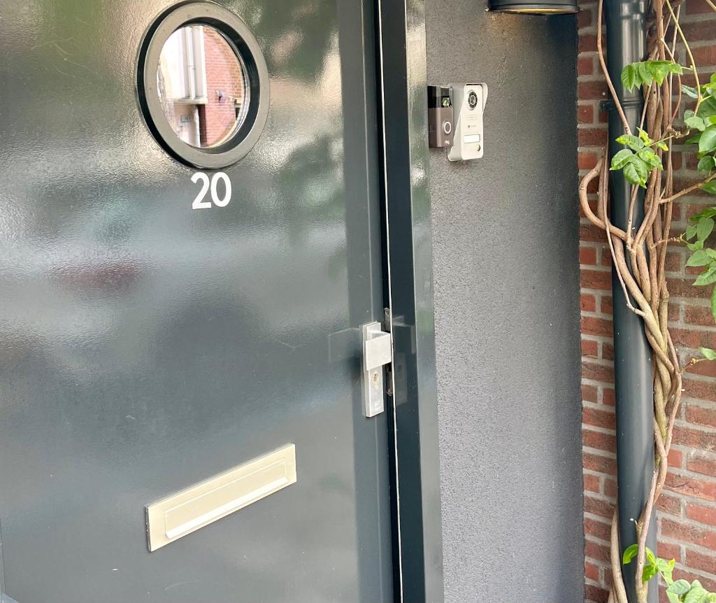 prive appartement in onze stadswoning rustige buurt centrum bij station volledig eigen verdieping