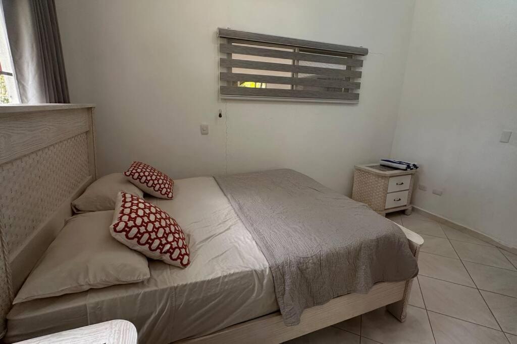 Spacious Casa Linda Villa photo 1