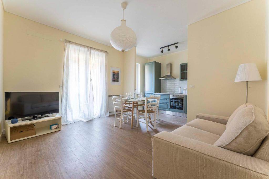 Spacious Apartment in Sori with Large Terrace photo 3