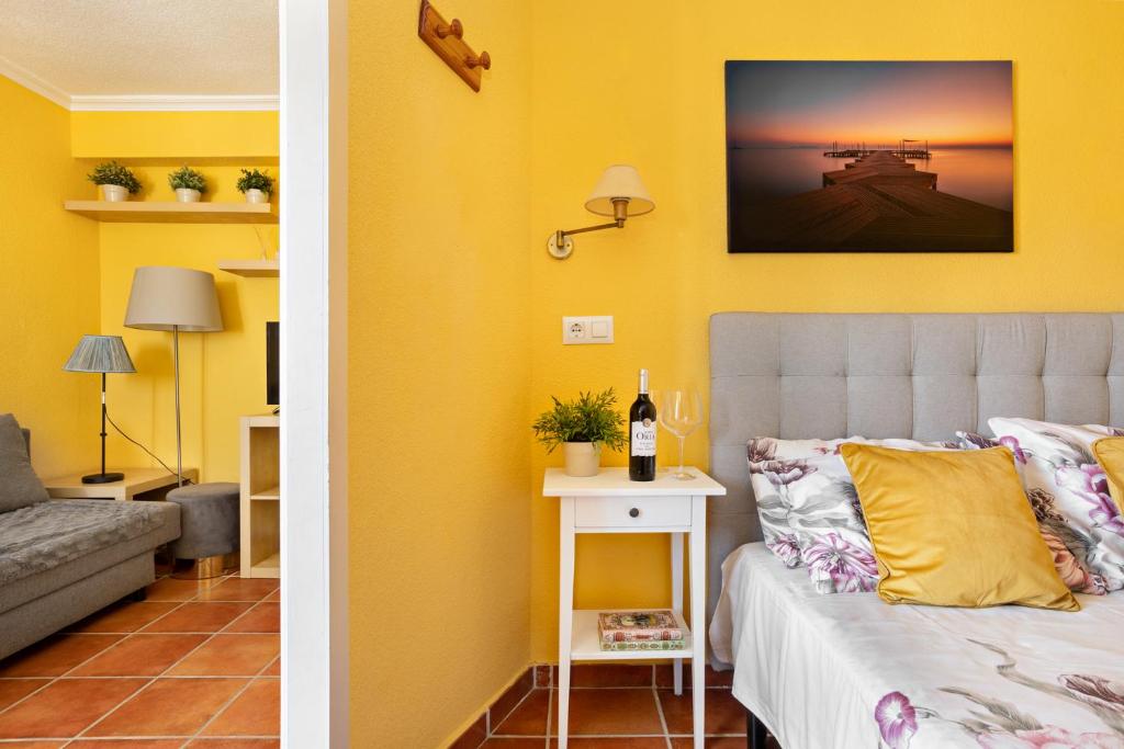 Cosy, seaview apartment, close to beach and bars -Edificio RHIN photo 4