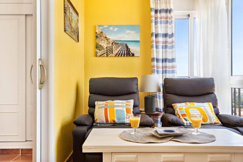 Cosy, seaview apartment, close to beach and bars -Edificio RHIN photo 3