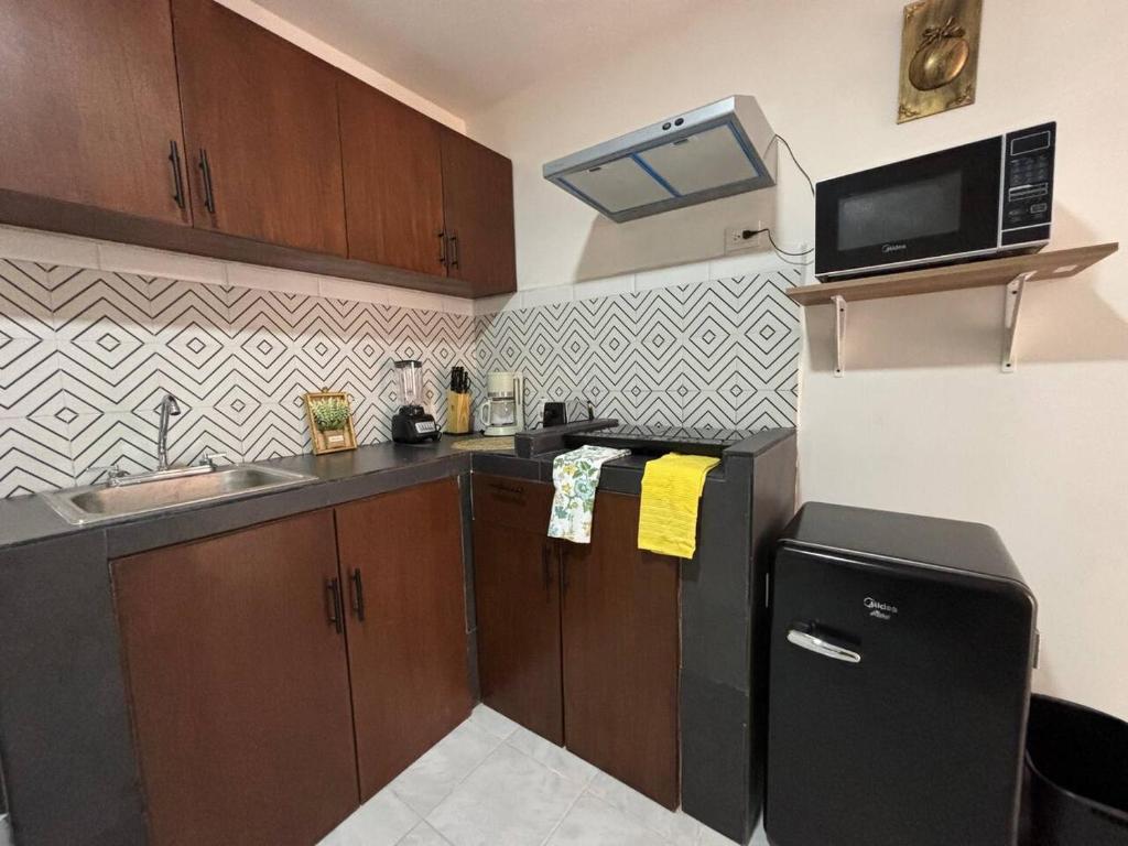 VIP Experience ,2 Rec, Bathroom, Kitchen Living Room