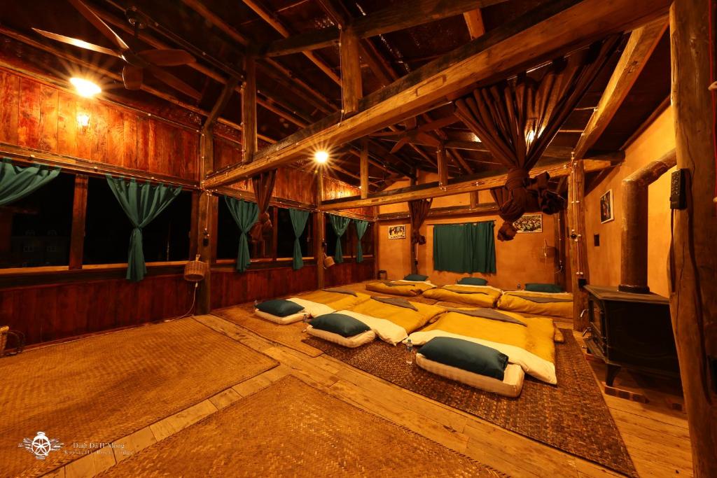 Dinh Đá H'Mông - Karsterly Rock Lodge photo 4