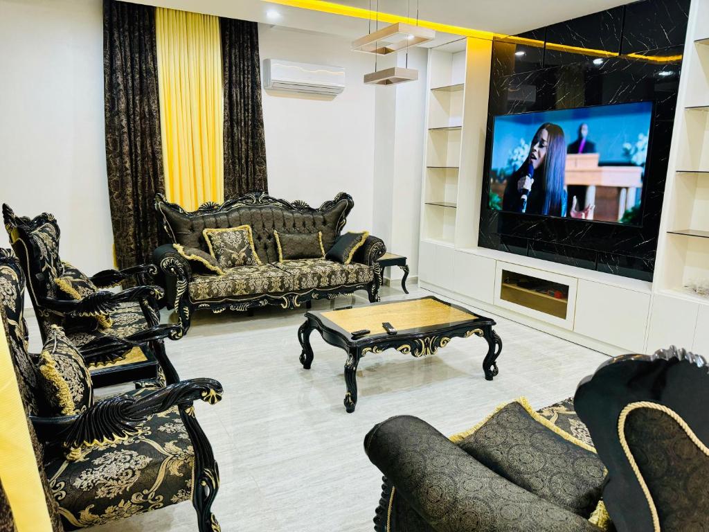 Luxury Villa within Abuja Sanctuary photo 3