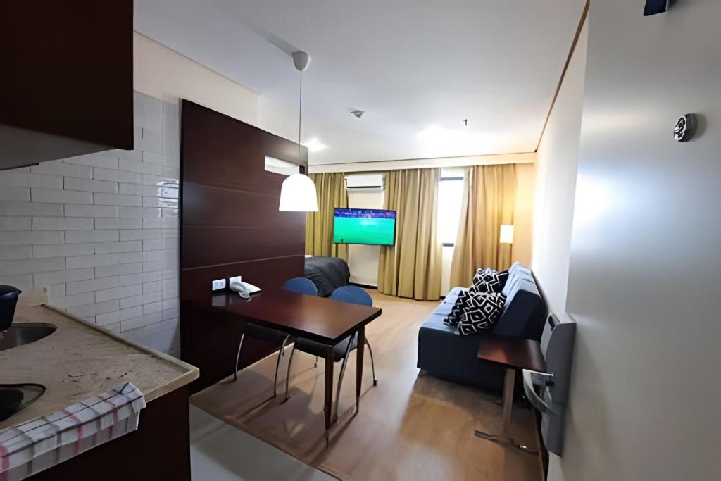Flat Hotel Rua Americo Brasiliense 2163 Uh1208 - Tap to explore photos