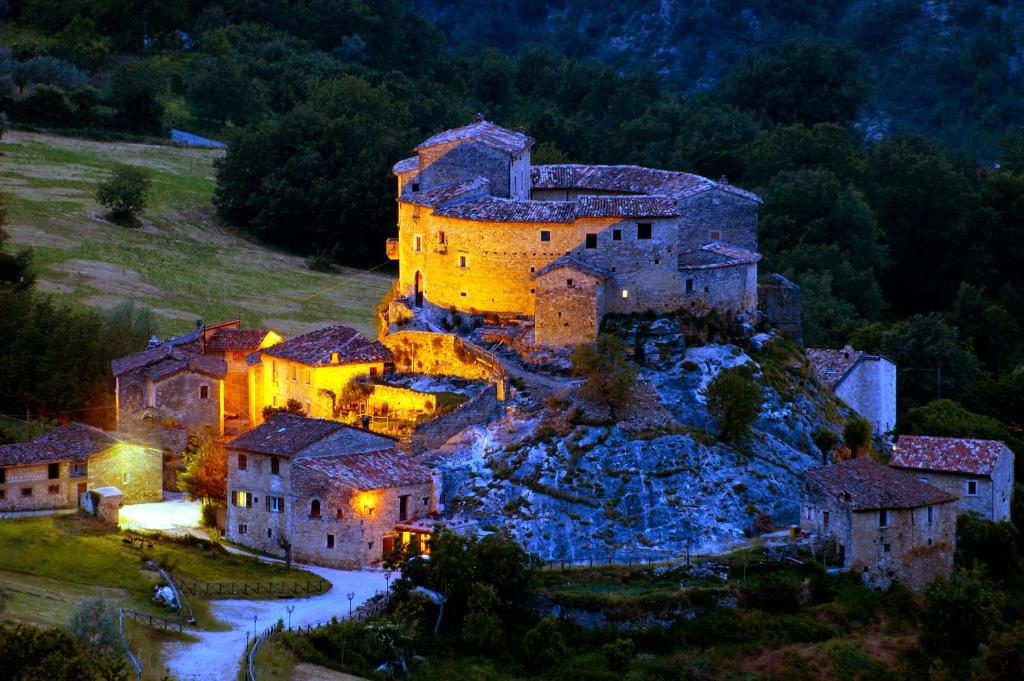 Castel Di Luco photo 1