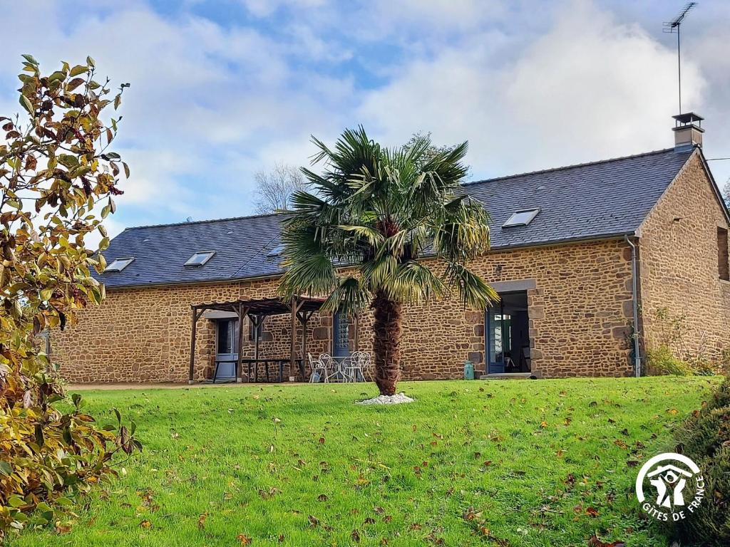 Gîte Carelles, 7 pièces, 12 personnes - FR-1-600-62 photo 1