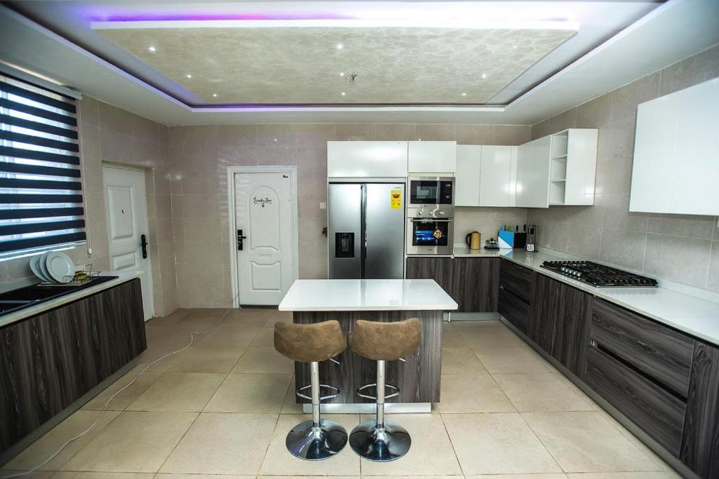 Elegant and Cosy Four Bedroom Home in Accra photo 4