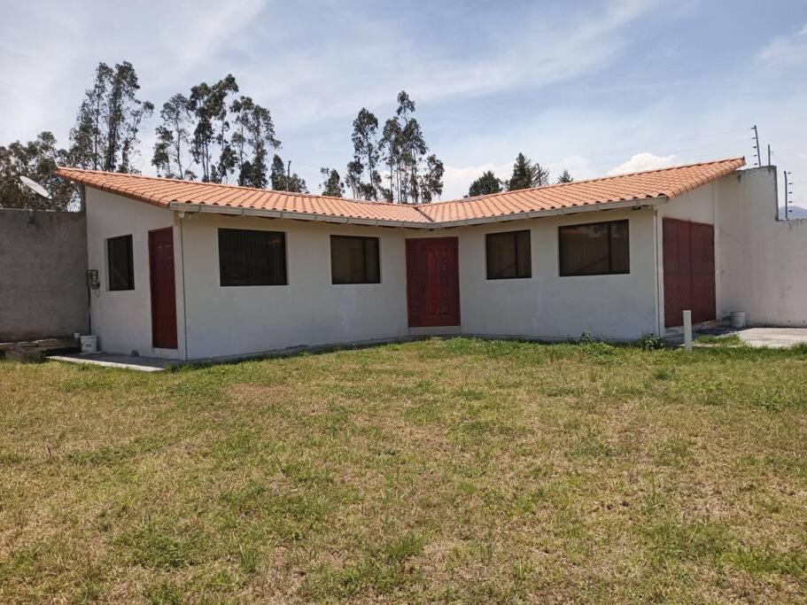 Casita amoblada en Cotacachi