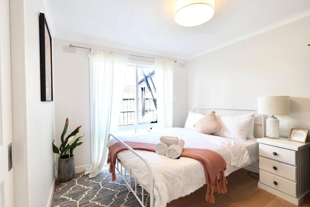 Rosebud Lovely House - Mornington Peninsula 3 BR holiday house - Jacuzzi - BBQ - Basketball ring - Beach - Hot springs photo 4