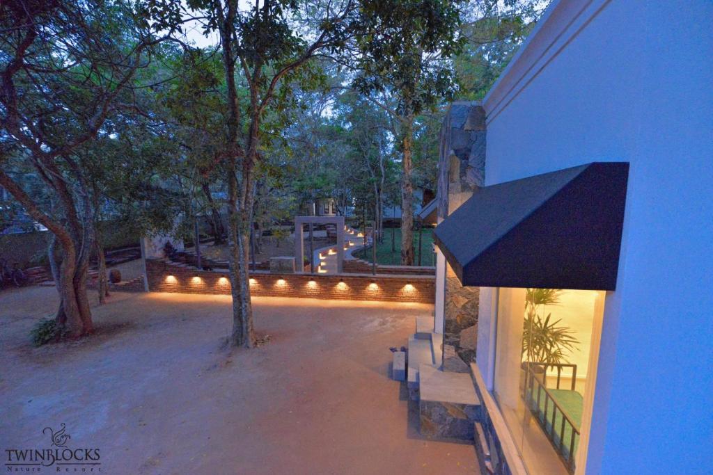 Twin Blocks Nature Resort photo 2