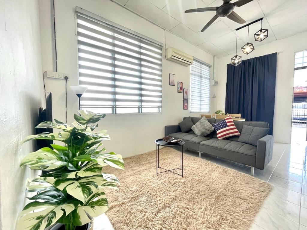 Cozy11A#6pax#Netflix#BukitMertajam#lovelycozyhouse photo 1