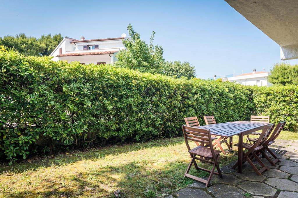M085 - Marcelli, trilocale con giardino al Residence MARE VERDE photo 1