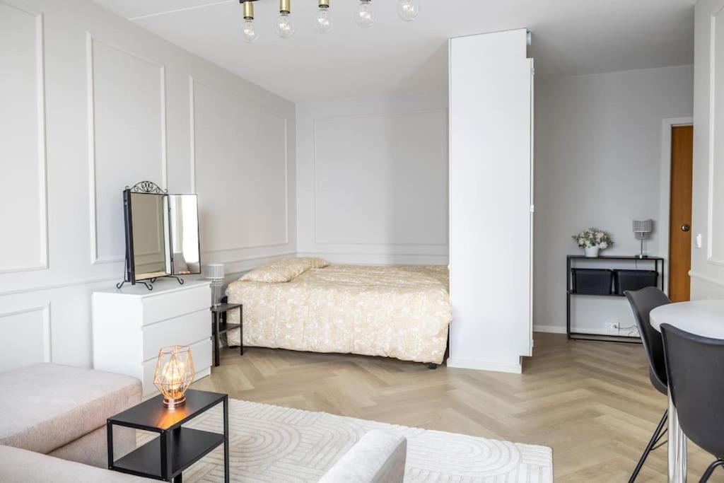 30m2 studio - 500m from train station to Airport and Helsinki city centre photo 4