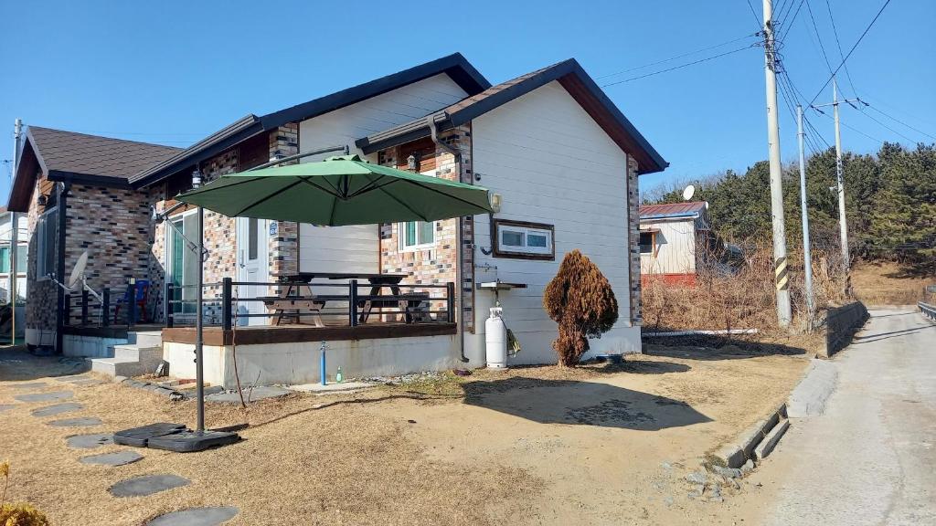Rainbow Pension photo 1