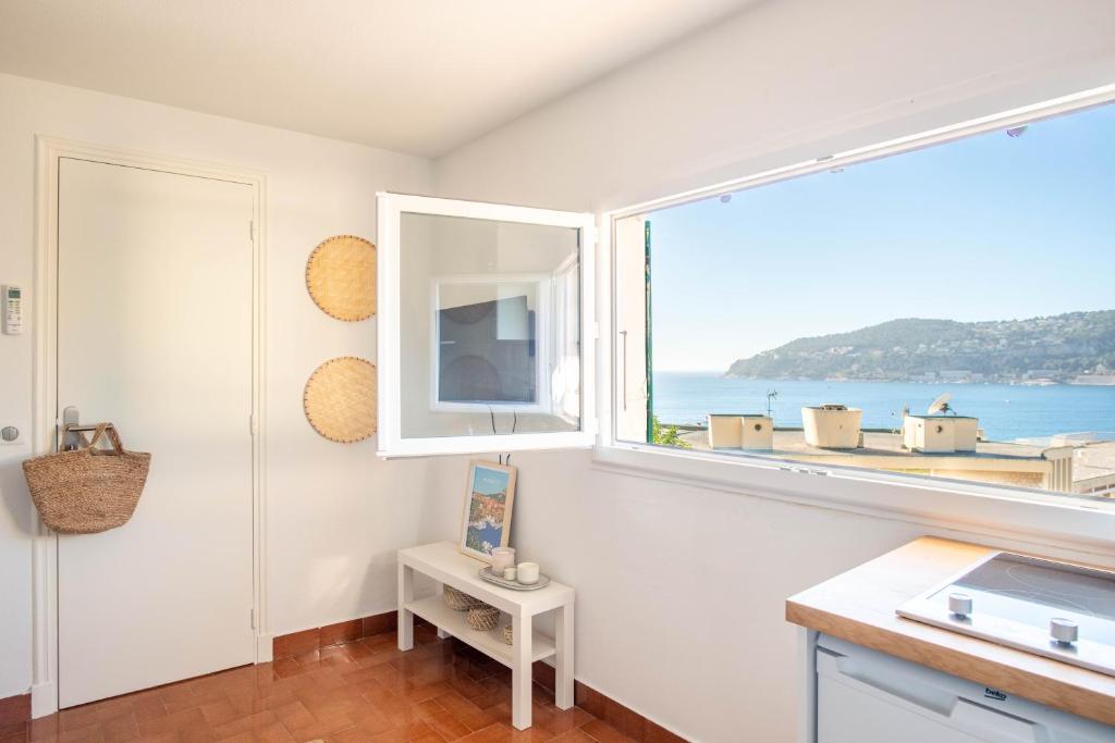 Studio vue mer climatisé à 100m des plages photo 2