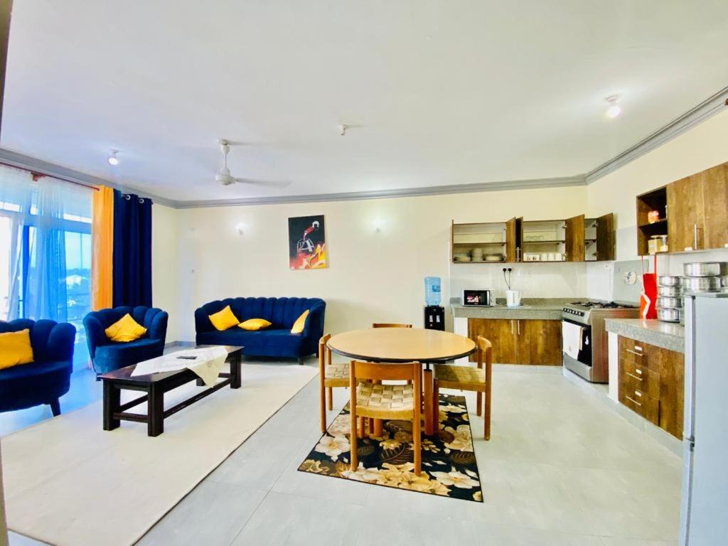 Mine is a BnB house, with 3 bedrooms. One master bedroom. It's I Pavilion Suites apartment, Block 1House N. photo 1