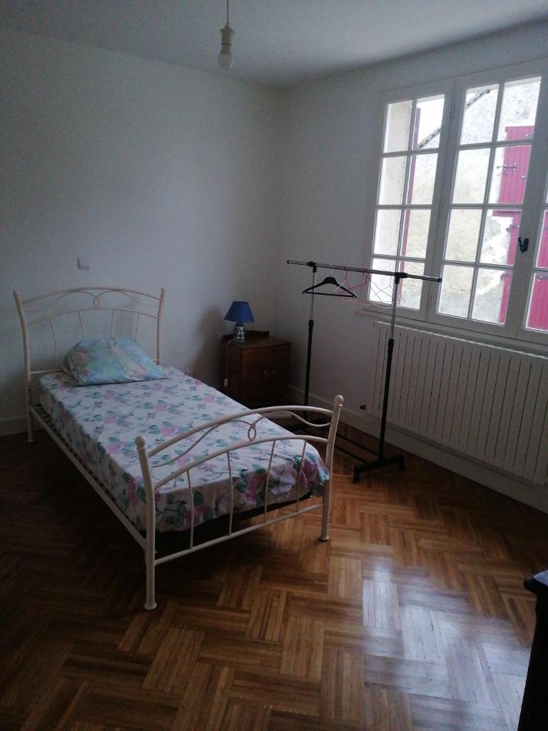 Chambre lit 90 photo 3