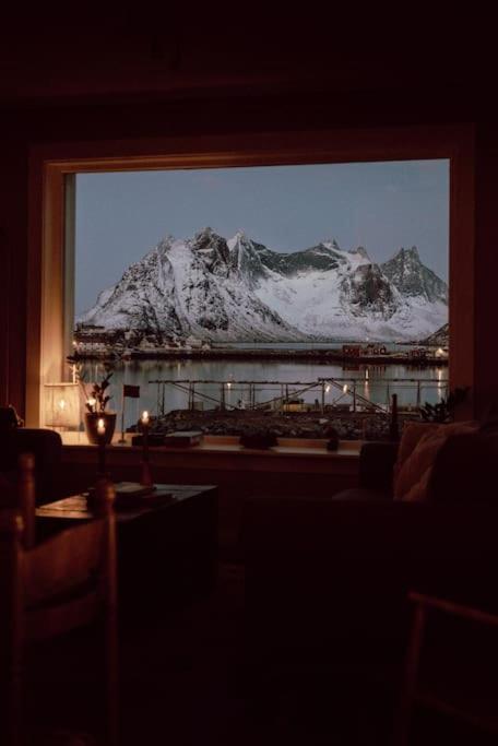 Reine Front View - Mountain & Seaview photo 4