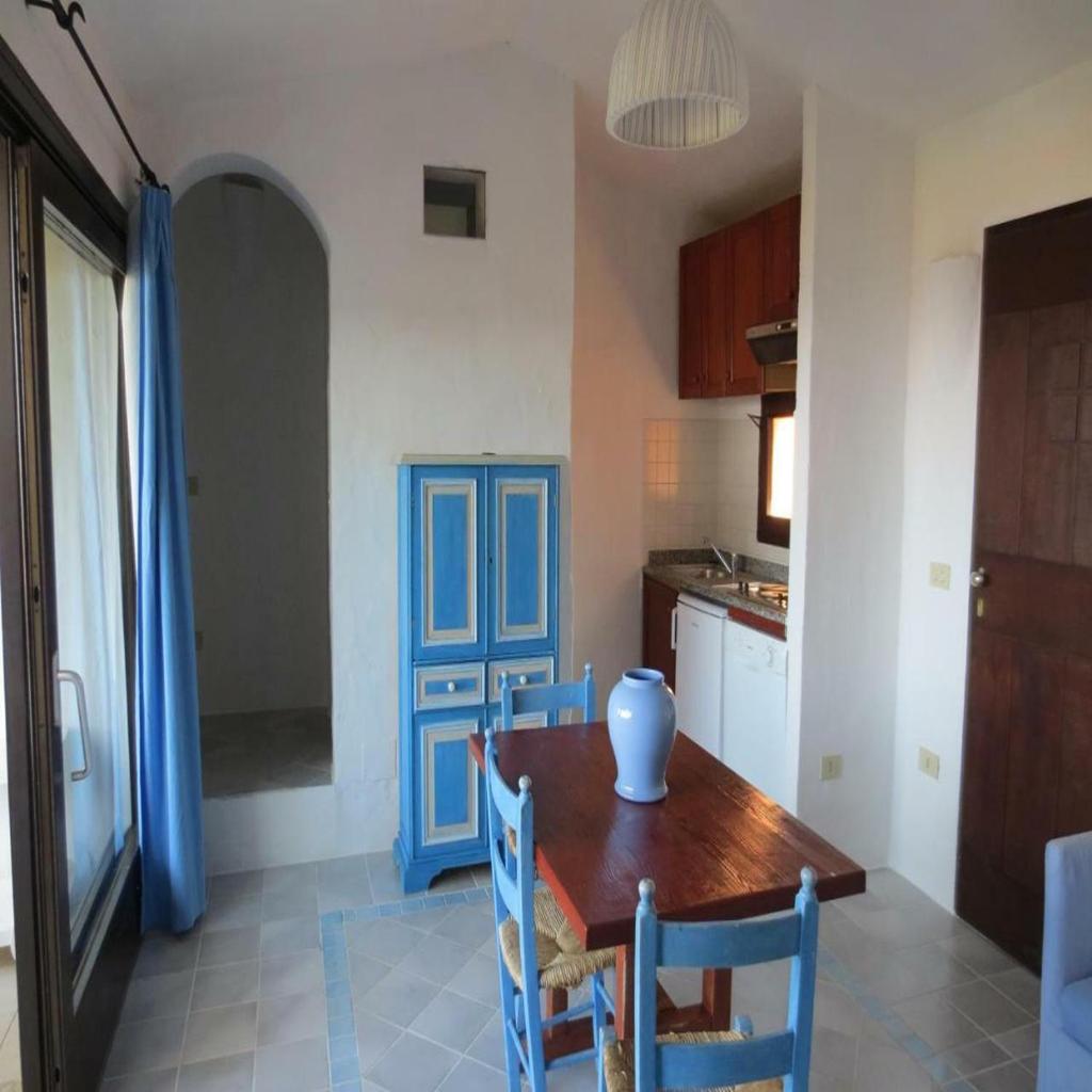 Seaside Apartment Sardinia - 6pl August - 150 m from smeraldo beach photo 2