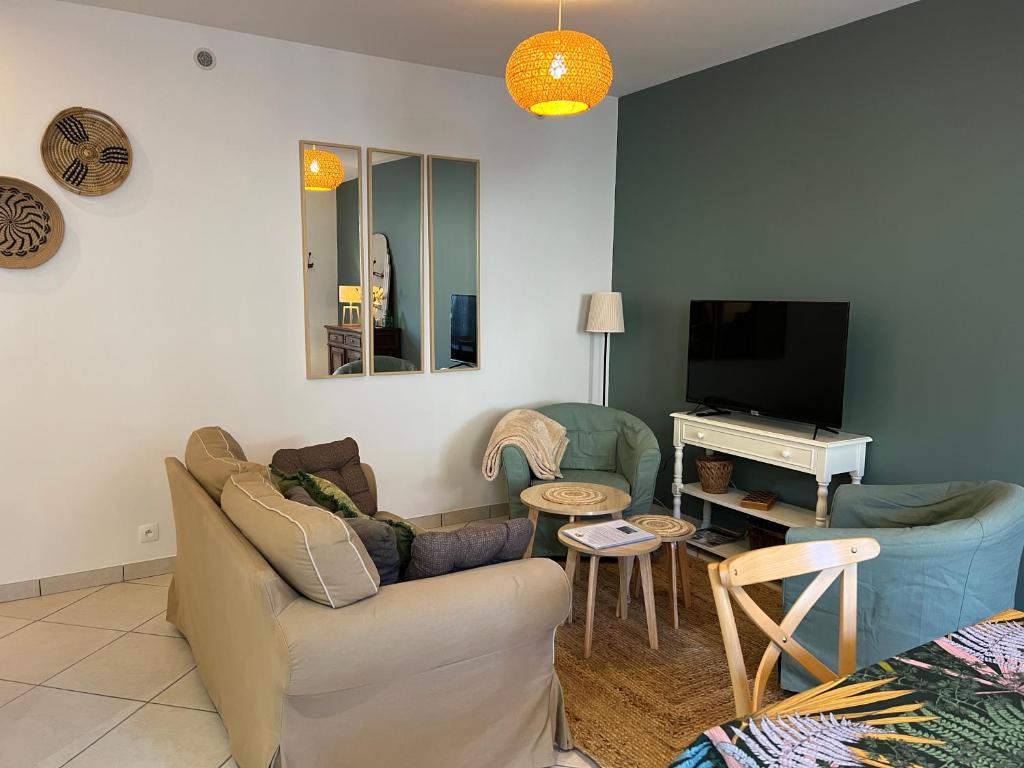 RÉF 334 RIANTEC maison de pêcheur avec terrasse photo 4
