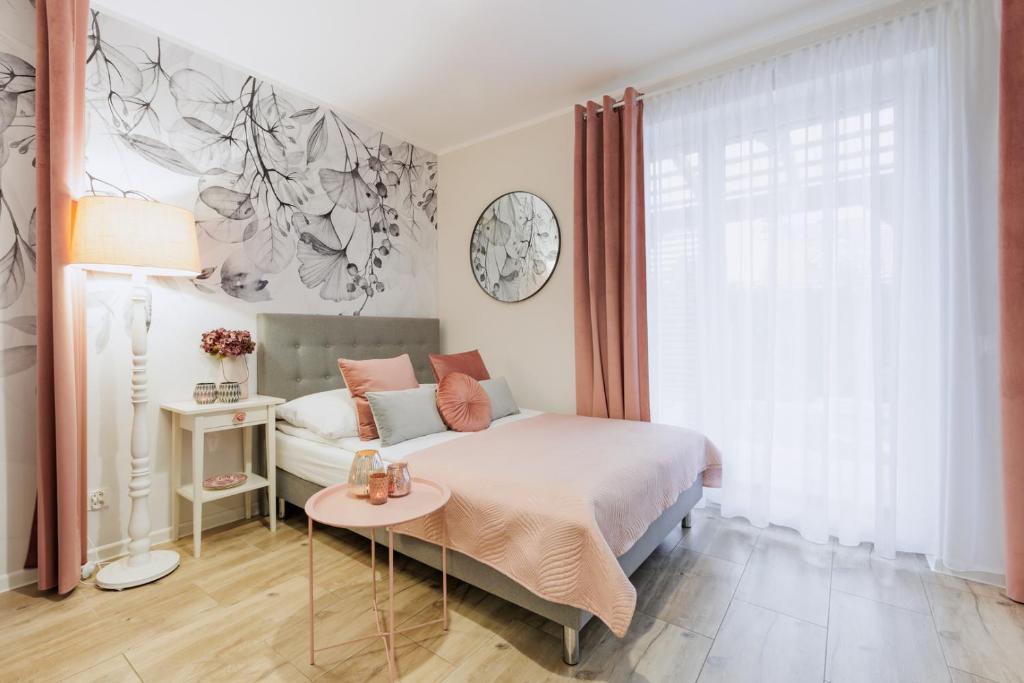 APARTEMENTY ''WERANDA'' z ogrodem w centrum photo 4