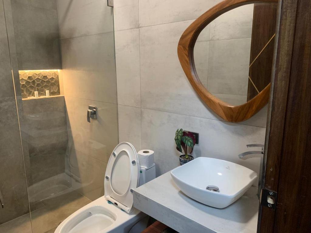 Hotel Sacha Golden photo 4